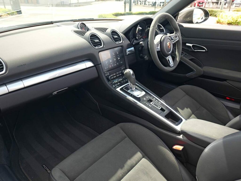 Porsche 718 Petrol Green #5