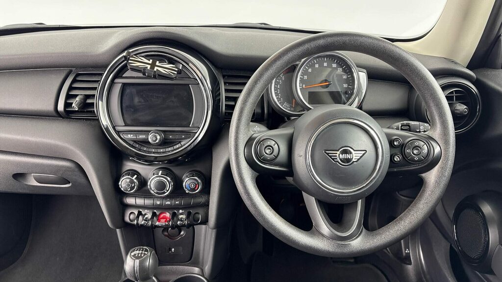 Mini Hatch One Classic White #5