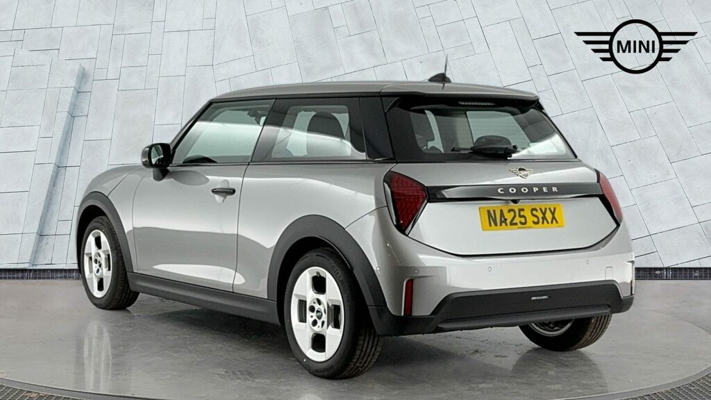 Mini Hatch 1.6 One Sport Chili Pack White #2