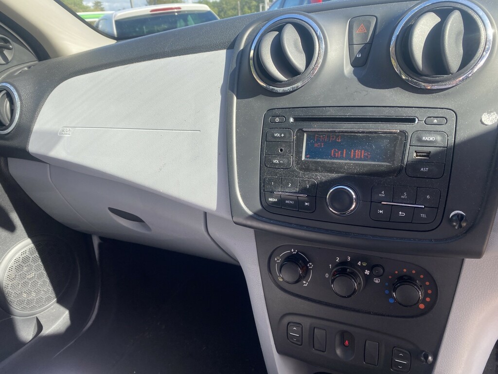 Dacia Sandero Laureate 5-Door Silver #5