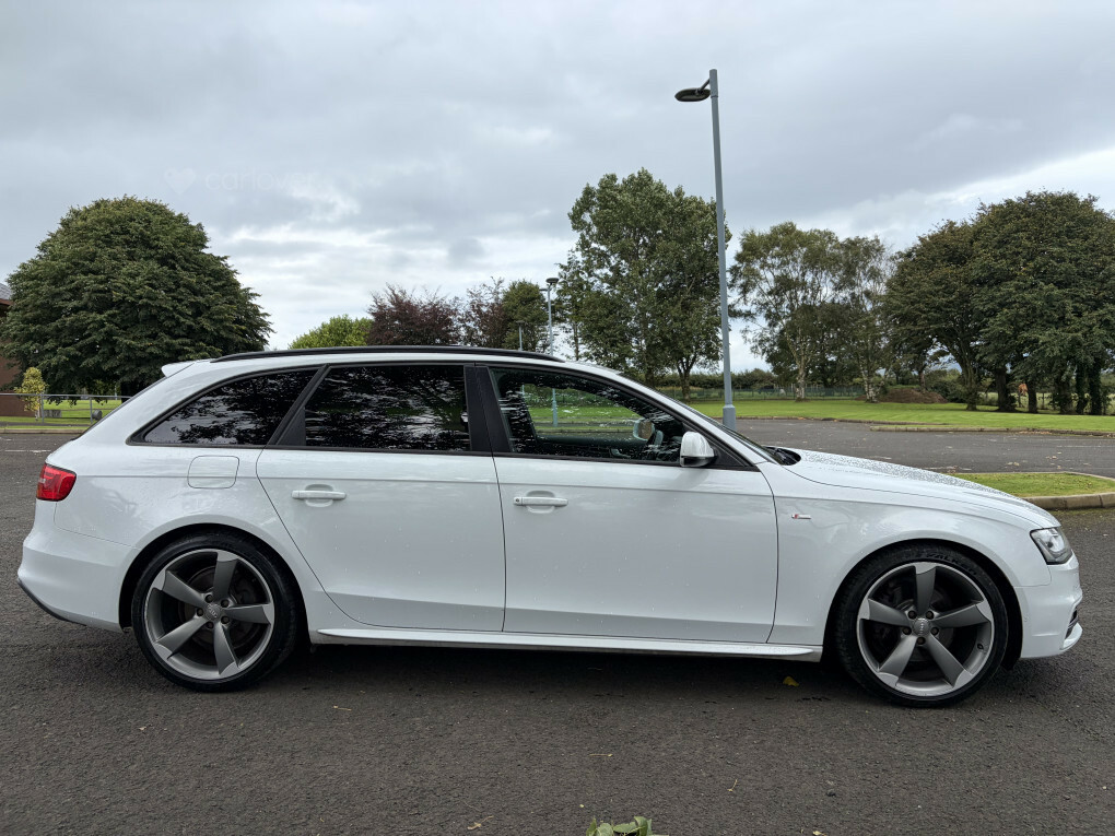 Audi A4 Saloon 2.0 Tdi Black Edition Euro 5 Ss 201 Red #3