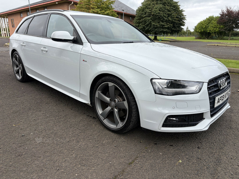 Audi A4 Saloon 2.0 Tdi Black Edition Euro 5 Ss 201 Red #4
