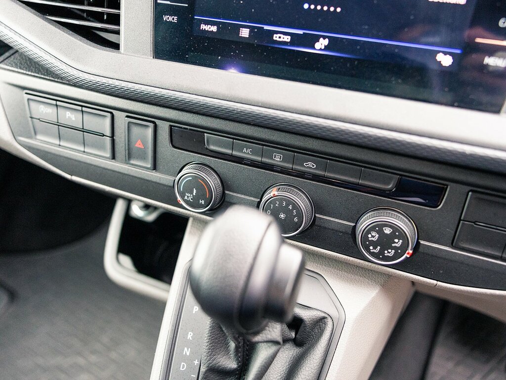 Volkswagen Transporter 2020 70 T28  #25
