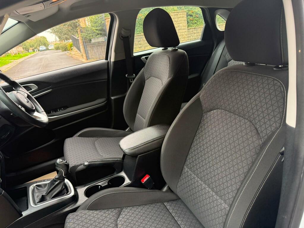 Kia Ceed 1.5T Gdi Isg 3 Dct Estate Blue #17