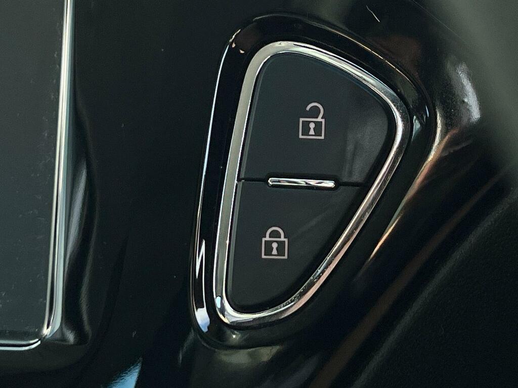 Vauxhall Adam Hatchback 1.2I Energised Euro 6 201818 Blue #34