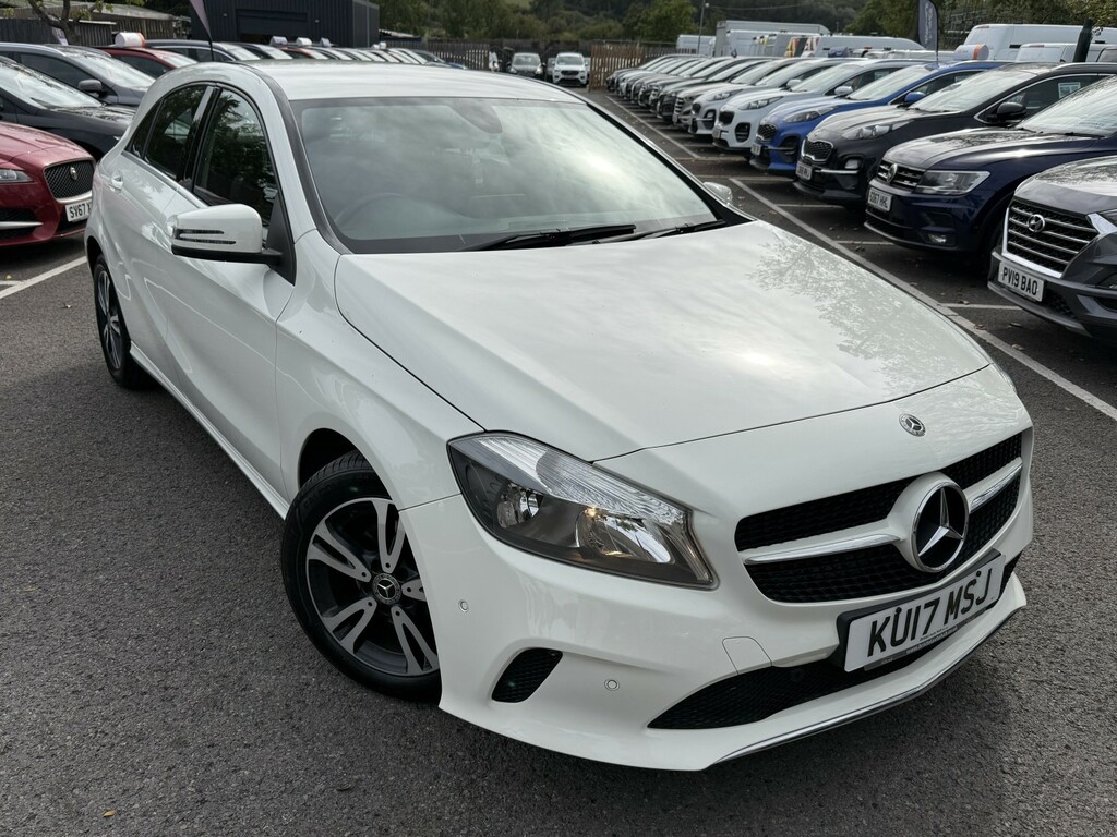 Mercedes-Benz A Class 1.5 A180d Se White #5