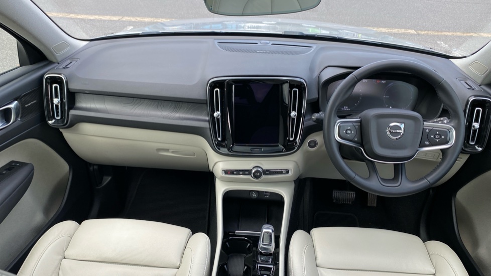 Volvo XC40 Ultimate Silver #5