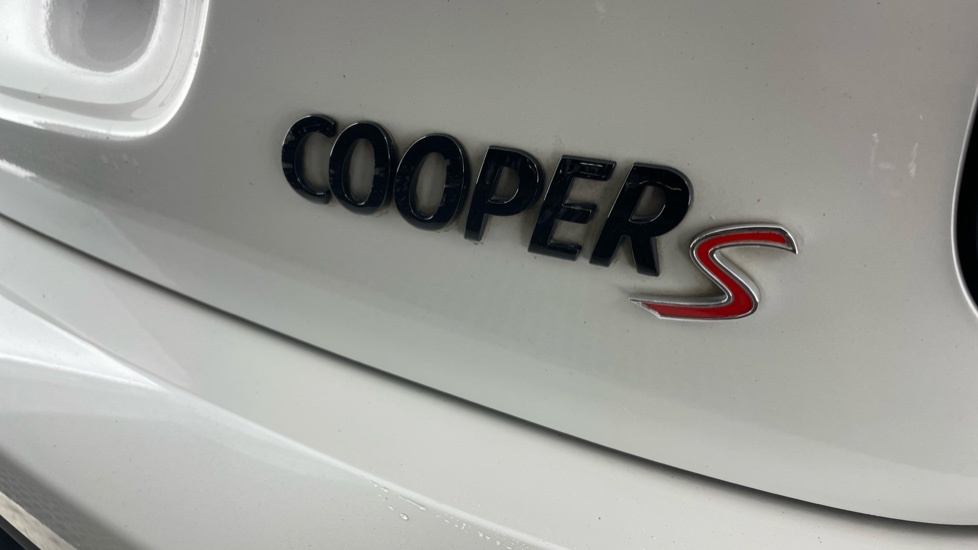 Mini Convertible 1.5 Cooper Sport Premium Plus Yellow #44