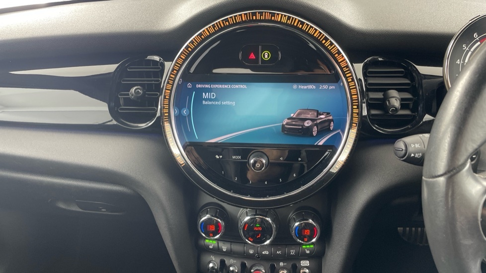 Mini Convertible 1.5 Cooper Sport Premium Plus Yellow #69