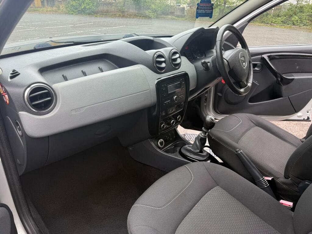Dacia Duster 1.5 Laureate Dci 4Wd Silver 1 Owner Silver #10