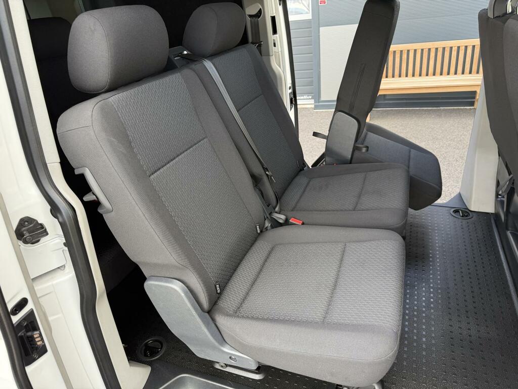Volkswagen Transporter Shuttle 2.0 Tdi Bmt 150Ps Se Minibus Dsg - 2019 19 Black #15