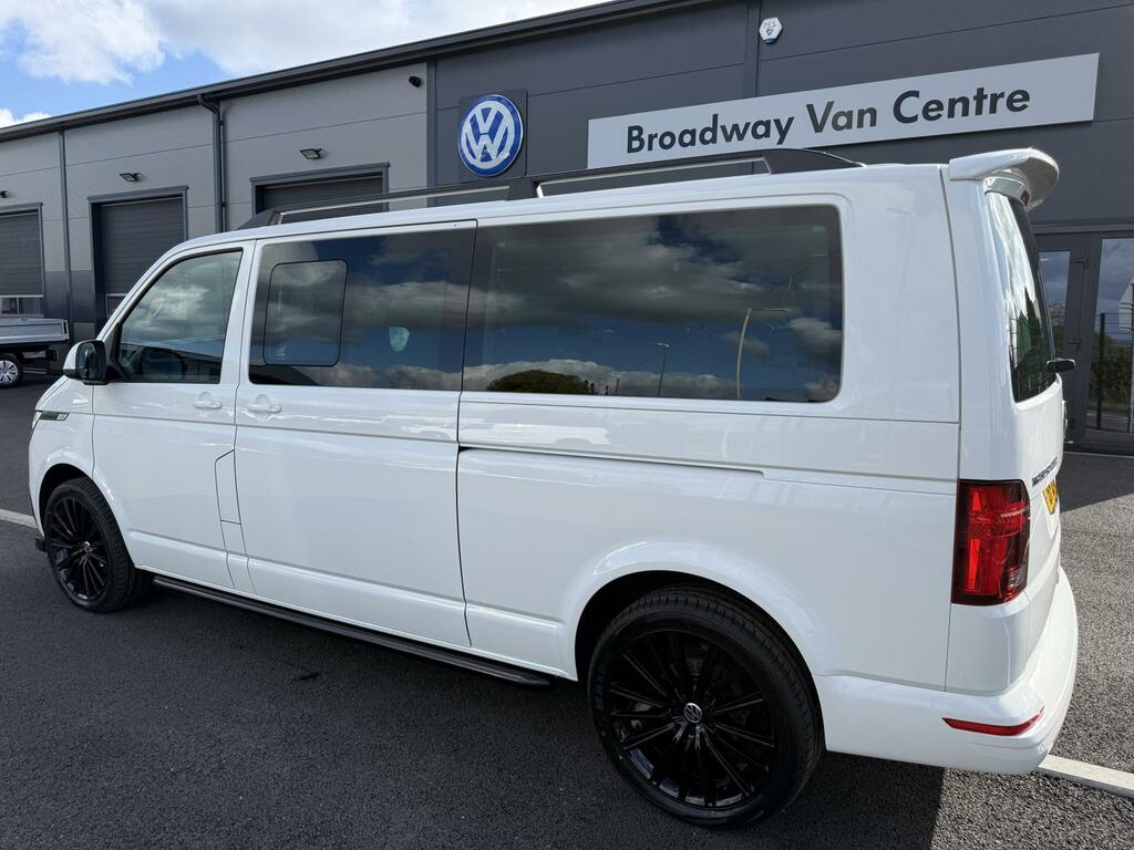 Volkswagen Transporter Shuttle 2.0 Tdi Se 150 7 Speed Dsg Minibus Double Cab White #6