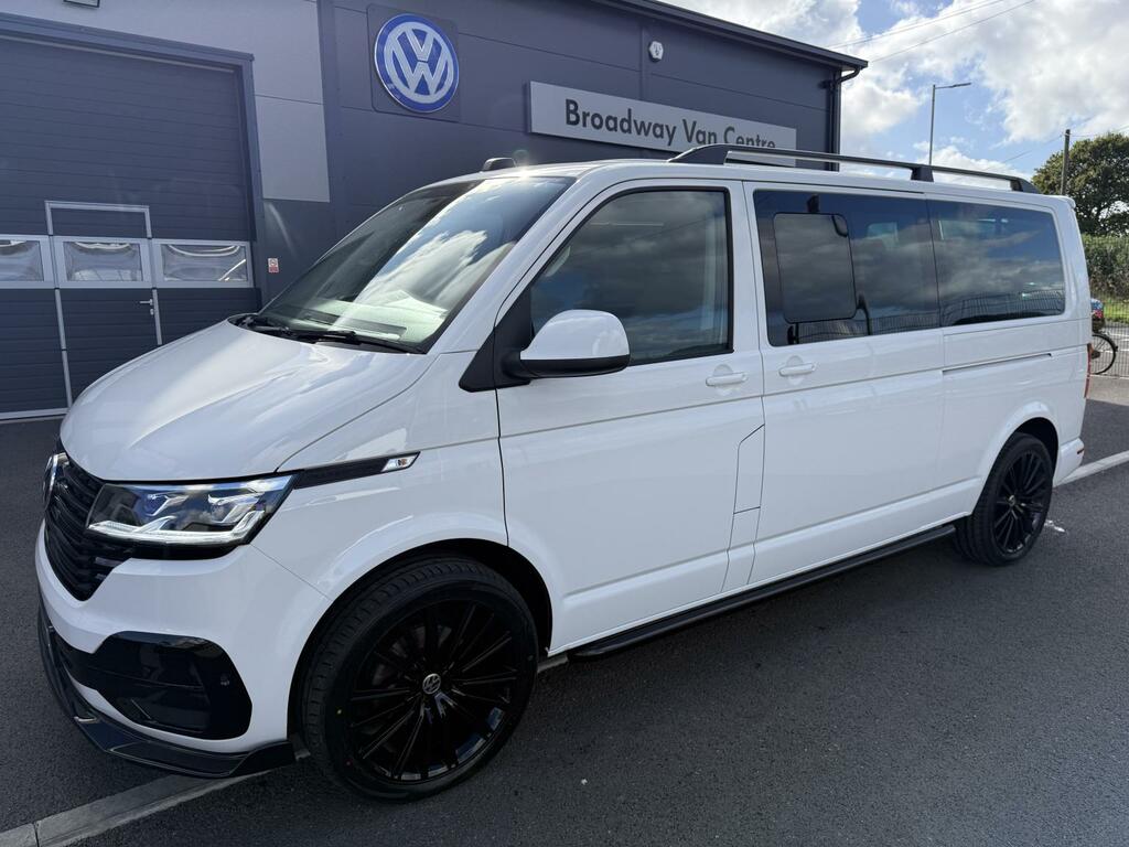 Volkswagen Transporter Shuttle 2.0 Tdi Se 150 7 Speed Dsg Minibus Double Cab White
