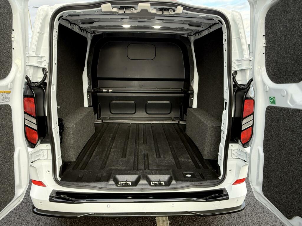 Ford Transit Custom 2.0 320 136 6 Speed Ecoblue Limited Crew Van Doubl White #4