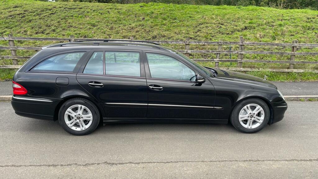 Mercedes-Benz E Class Avantgarde Black #3