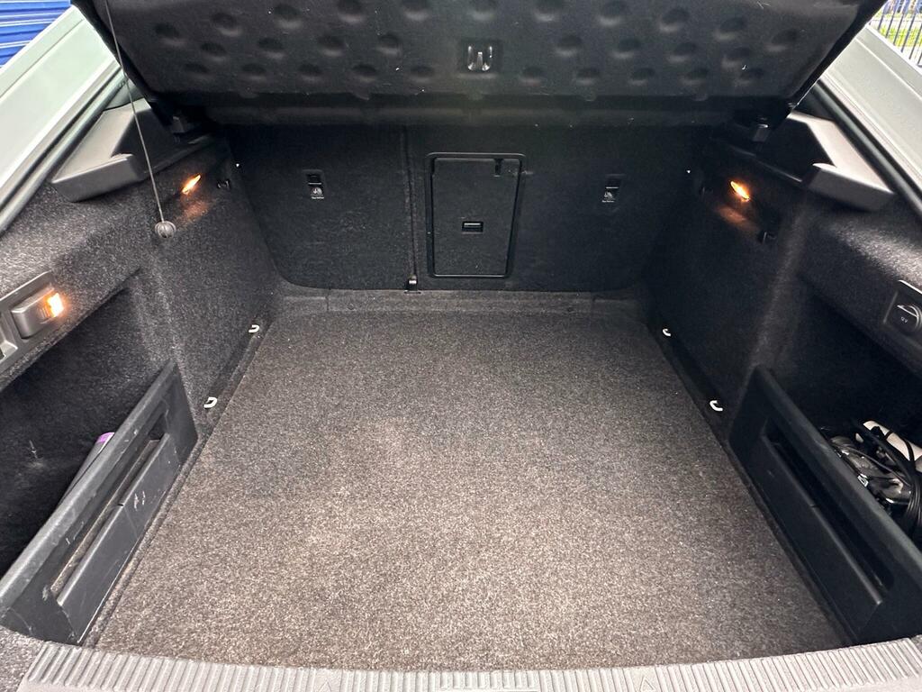 Skoda Superb Estate Black #9