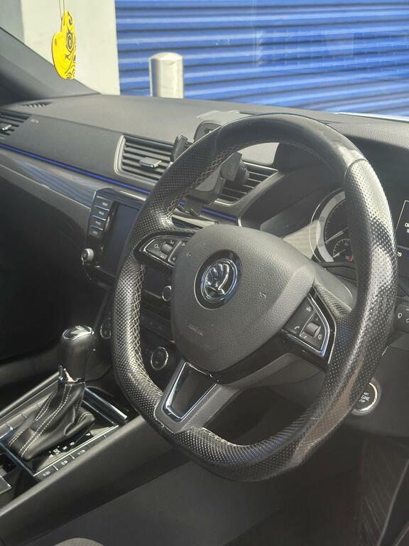 Skoda Superb Estate Black #13