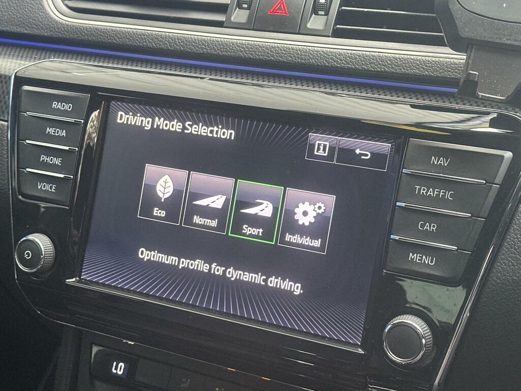 Skoda Superb Estate Black #32