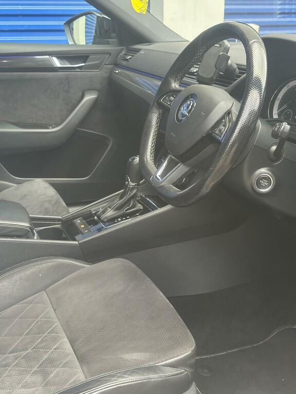 Skoda Superb Estate Black #14