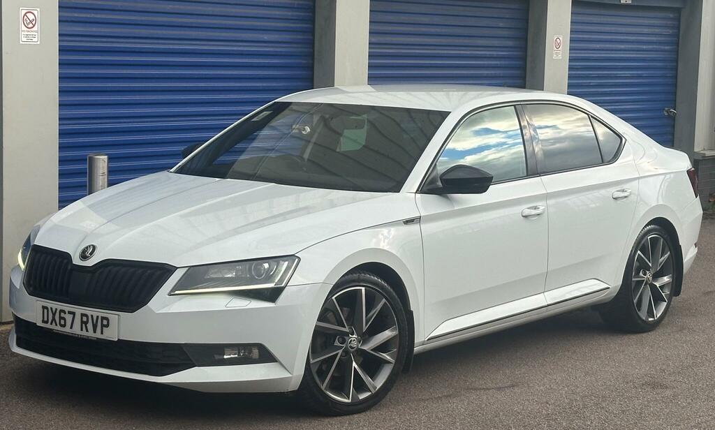 Skoda Superb Sportline White