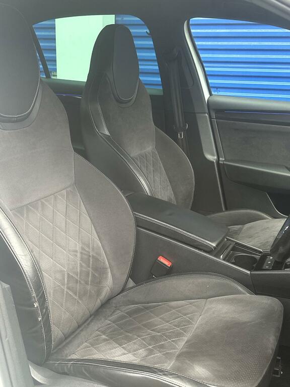 Skoda Superb Estate Black #15