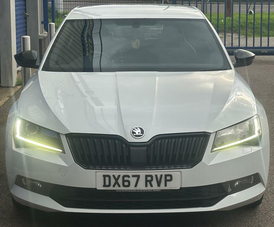 Skoda Superb Estate Black #8