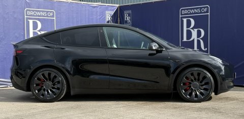 Tesla Model Y Dual Motor Performance Black #3