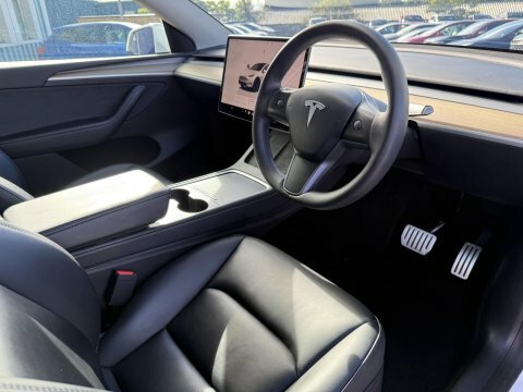 Tesla Model Y Dual Motor Performance White #2