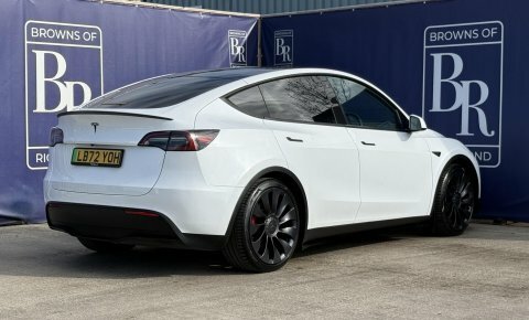 Tesla Model Y Dual Motor Performance White #4