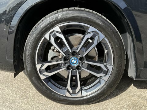 BMW iX1 Ix1 Xdrive30 M Sport Green #15