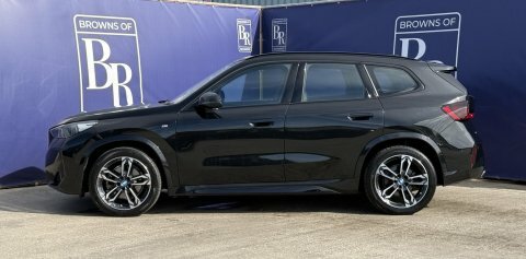 BMW iX1 30 66.5Kwh M Black #6