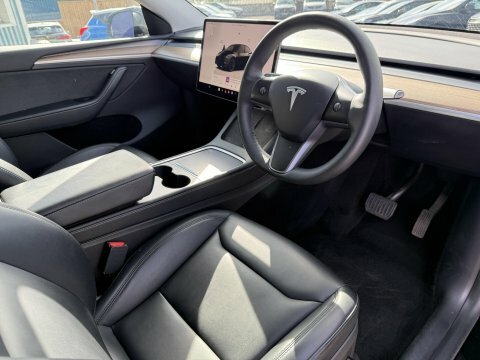 Tesla Model Y Dual Motor Long Black #2