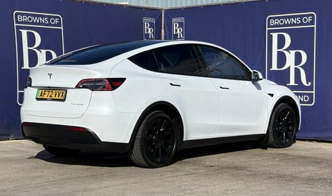 Tesla Model Y Dual Motor Long White #4
