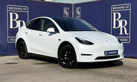 Tesla Model Y Dual Motor Long White