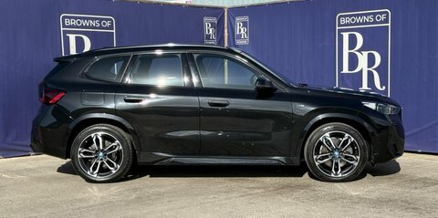 BMW iX1 30 66.5Kwh M Black #3