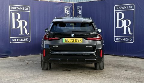BMW iX1 30 66.5Kwh M Black #5