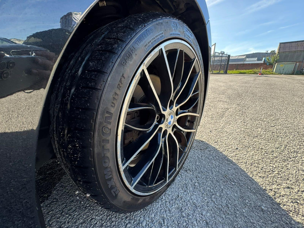 BMW 3 Series Estate 318D Blue #29
