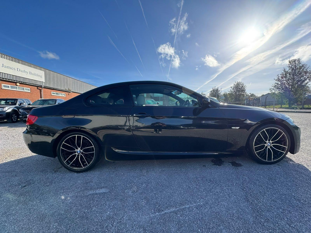 BMW 3 Series Estate 318D Blue #7