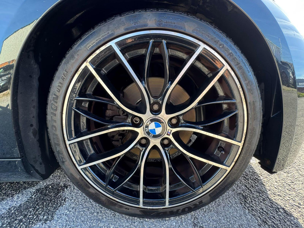 BMW 3 Series Estate 318D Blue #30