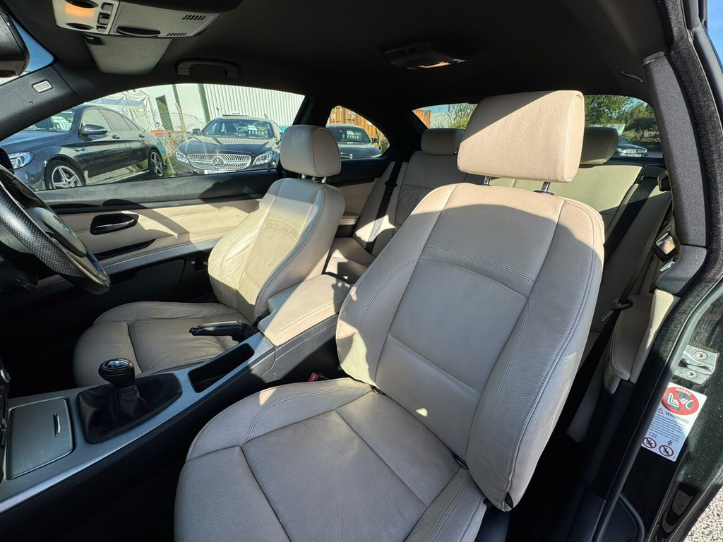 BMW 3 Series Estate 318D Blue #45