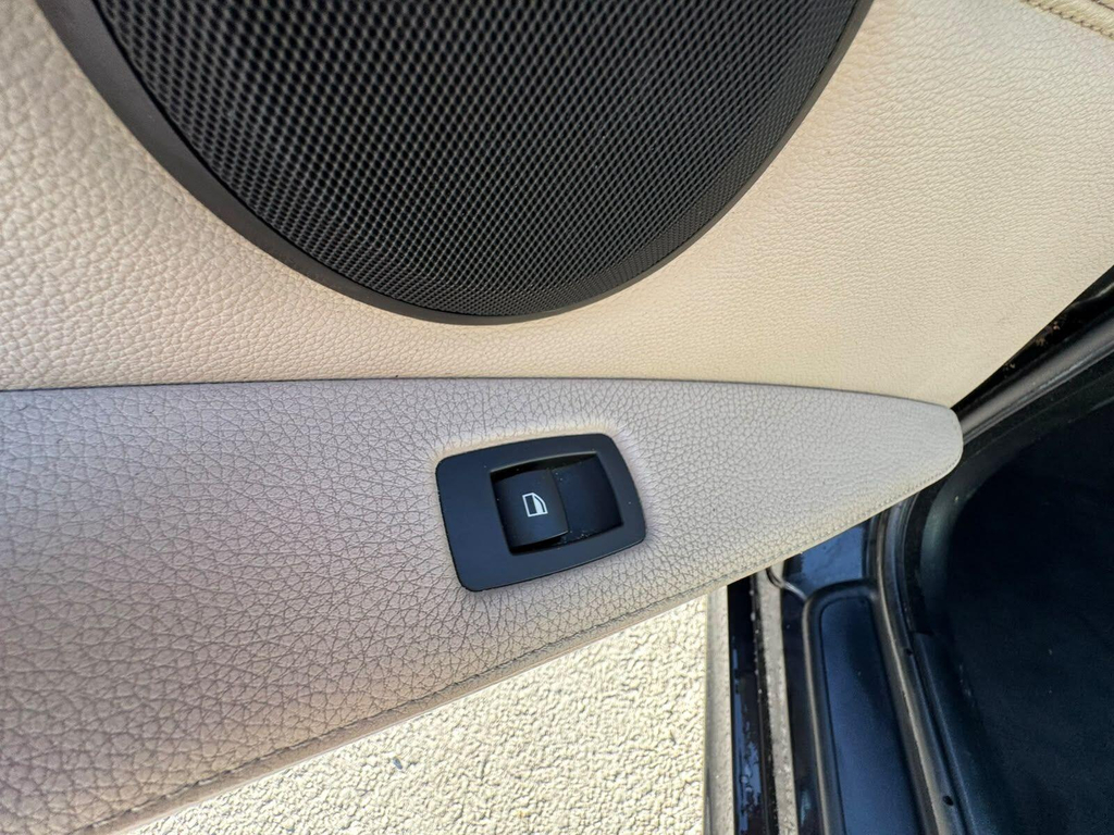 BMW 3 Series Estate 318D Blue #27