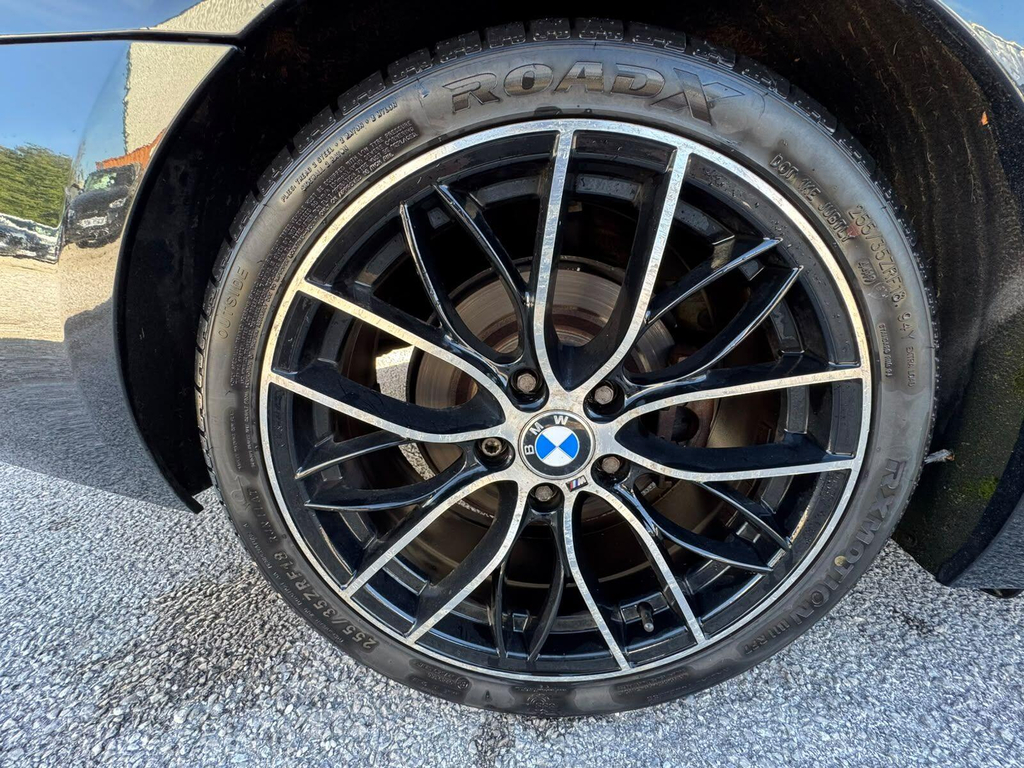 BMW 3 Series Estate 318D Blue #31
