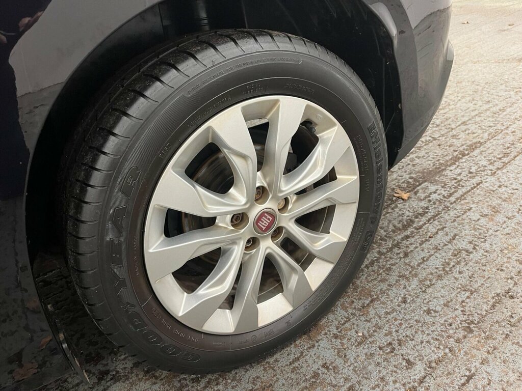 Fiat Tipo 1.6 Multijetii Lounge Estate Grey #34