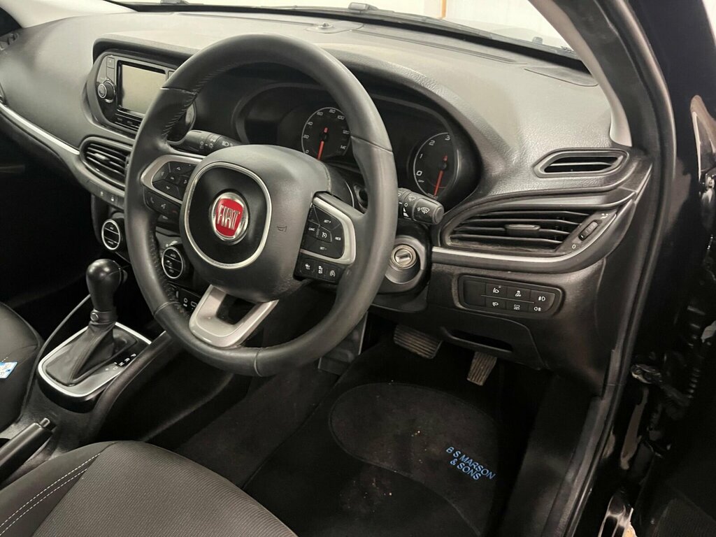 Fiat Tipo 1.6 Multijetii Lounge Estate Grey #23