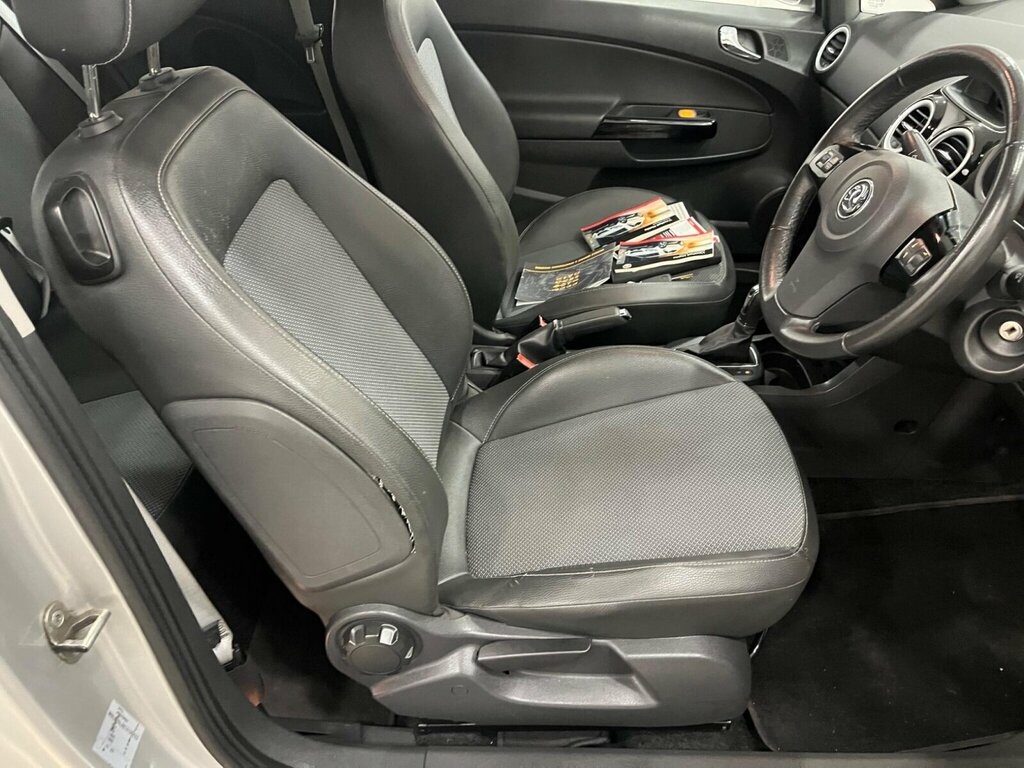 Vauxhall Corsa 1.4I 16V Club Green #9