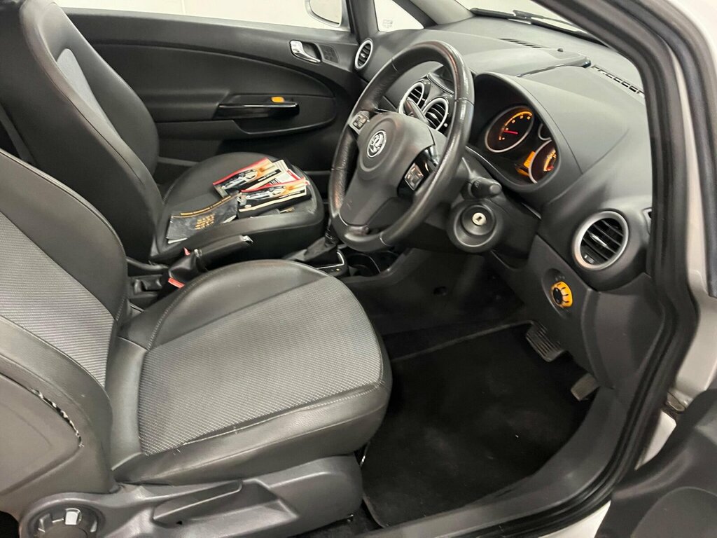 Vauxhall Corsa 1.4I 16V Club Green #8