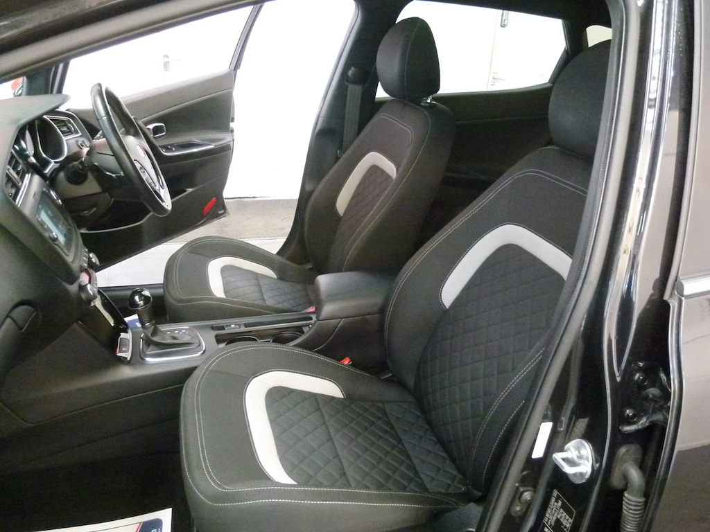 Kia Ceed 1.6 Crdi 4 Hatchback 134 Bhp Silver #16