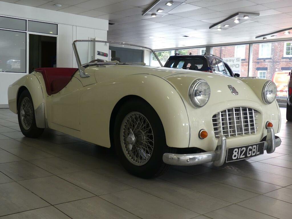 Triumph TR2 Triumph Tr2 White