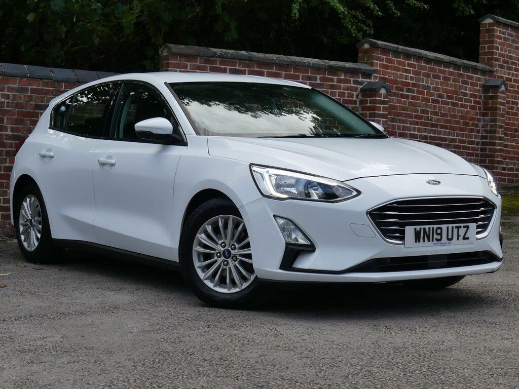 Ford Focus Ford Focus 1919 1.0T Ecoboost Titanium White