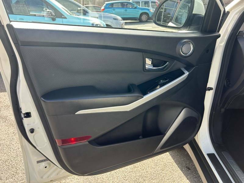 SsangYong Korando 2.2 Elx 4X4 White #16